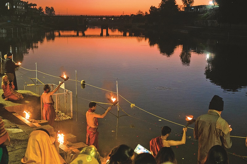 Ujjain - Banks of Shipra